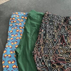 LuLaRoe Forest Green, and patterned Tall & Curvy Leggings